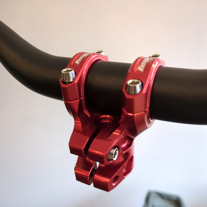 Avanço HOPE GRAVITY 20 mm vermelho — vista traseira, montado num guiador