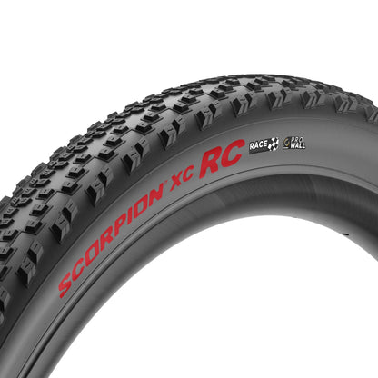 Pneu PIRELLI SCORPION RACE XC RC ProWall 29x2.40 Tubeless Ready de talão flexível Preto/Vermelho