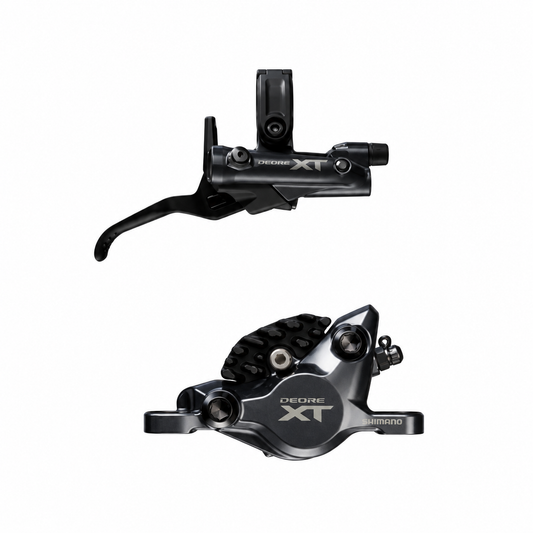 Travão SHIMANO XT M8200 XC de 2 pistões — manete e pinça sobre fundo branco