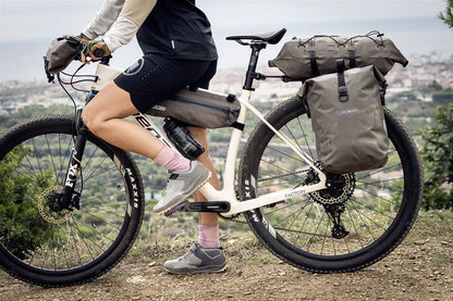 Alforje de Porta-Bagagens ORTLIEB GRAVEL PACK QL 2.2 14.5 L Bege