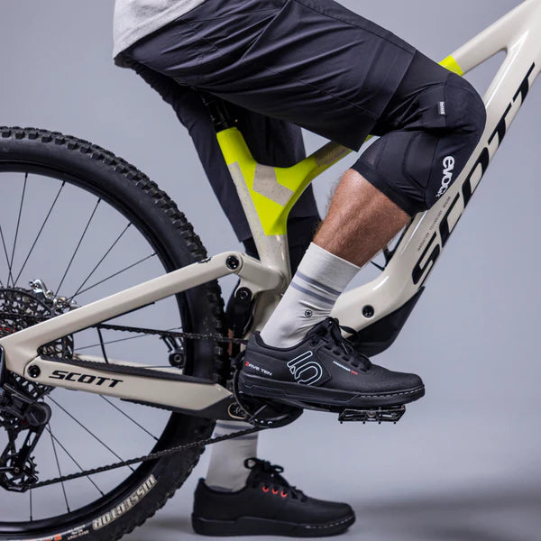 Joelheiras EVOC PROTECTOR LS FLEX LITE