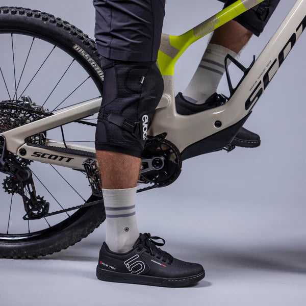Joelheiras EVOC PROTECTOR LS FLEX ENDURO
