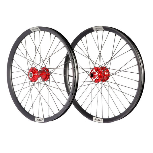 Par de Rodas PIRDE 20" (406mm) Control V1 Helium M24 Eixos 20/10mm Vermelho