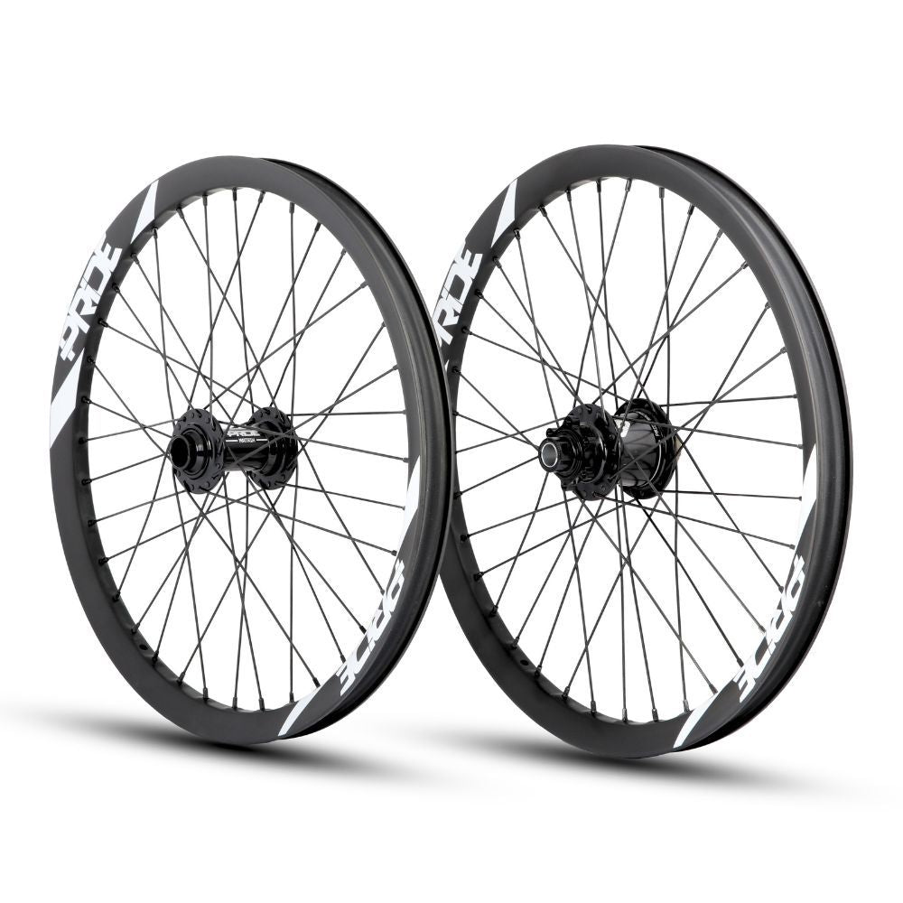 Par de rodas PRIDE Wave Gloss White Matrix 20" (406 mm), eixos 20/15 mm, preto