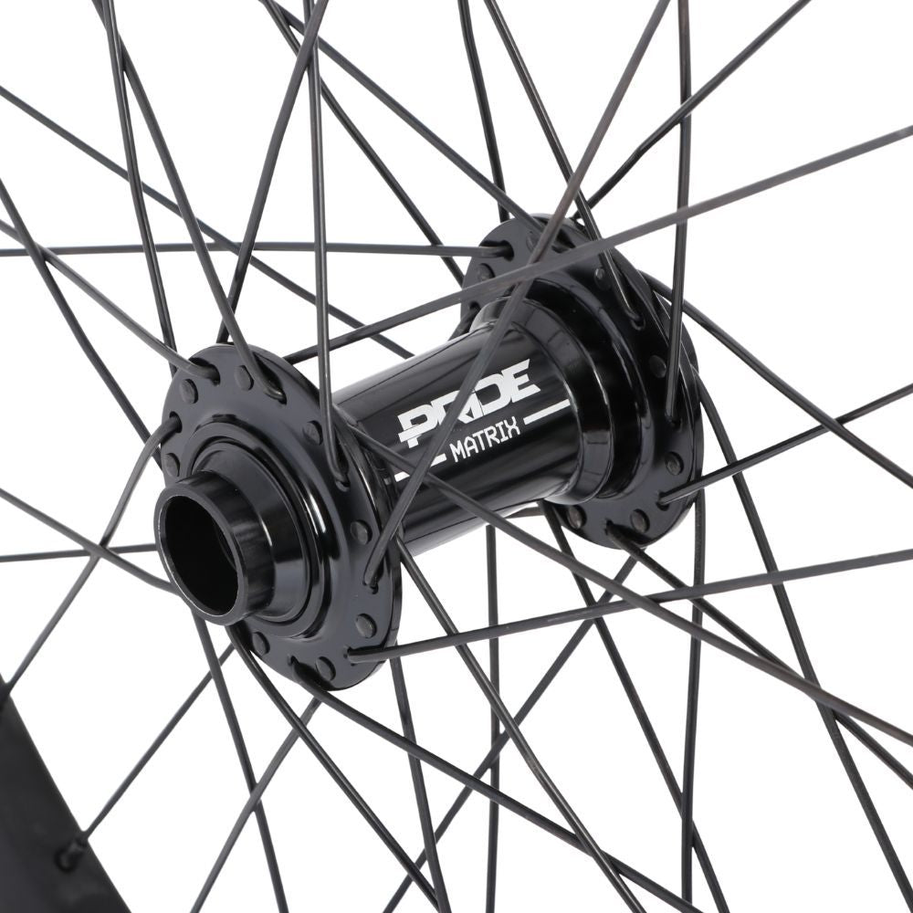 Par de rodas PRIDE Wave Gloss White Matrix 20" (406 mm), eixos 20/15 mm, preto