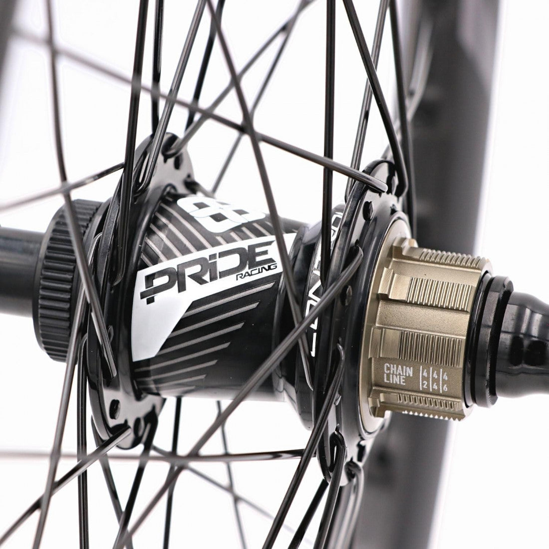 Par de Rodas PRIDE 20" (406mm) Carbono Wave Matt White Disc Control V2 Eixos 20/15mm Preto/Branco