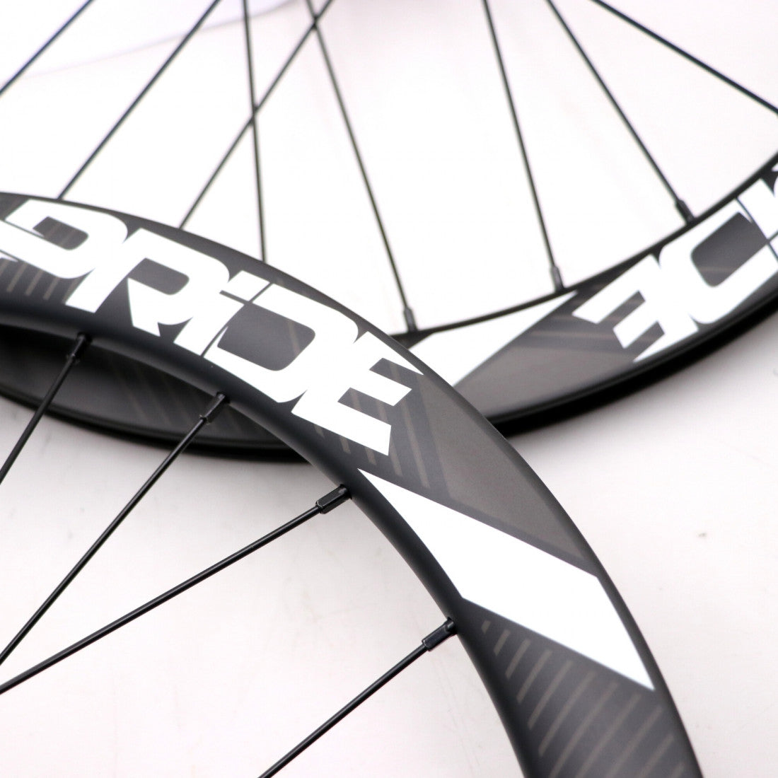 Par de Rodas PRIDE 20" (451mm) Carbono Gravity Matt Disc Pride Control V1 Eixos 10/10mm Vermelho