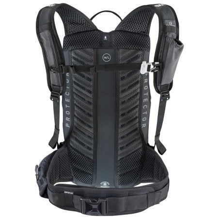 Mochila com proteção dorsal EVOC FR LITE RACE 10L Cinza