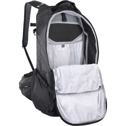 Mochila com Proteção Dorsal EVOC TRAIL PRO BLACKLINE 26 L Preto
