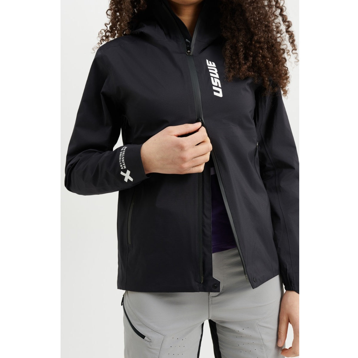 Casaco USWE WATERPROOF para mulher Preto