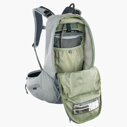 Mochila com proteção dorsal EVOC TRAIL PRO SF 12L cinzenta - vista 7