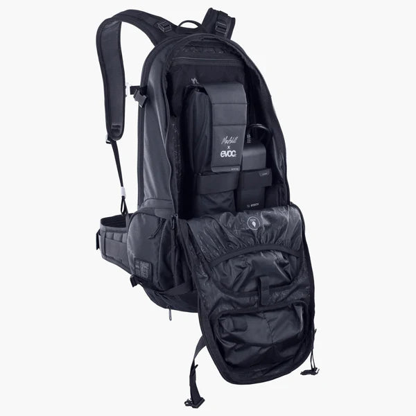Mochila com Dorsal EVOC FR TRAIL E-RIDE MACASKILL 20L